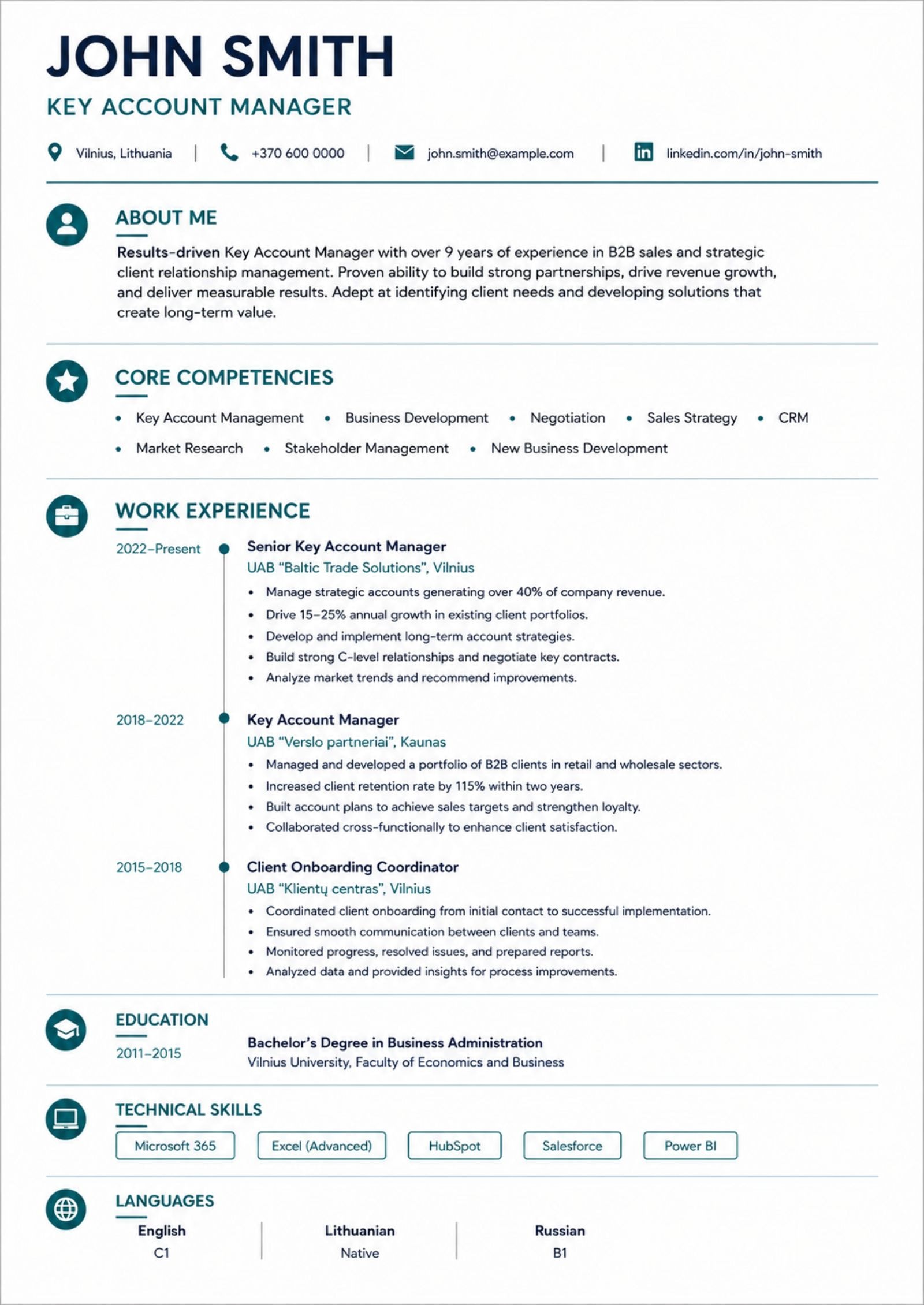 Key Account Manager CV pavyzdys anglų kalba – dizainas su žalsvais akcentais